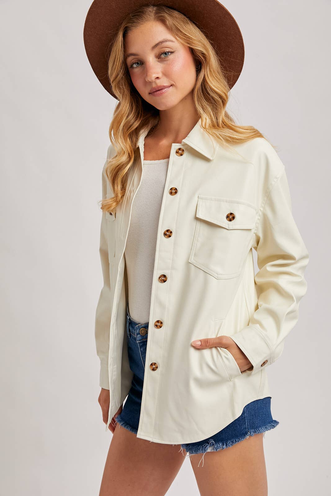 Bluivy - VEGAN LEATHER SHACKET: ECRU
