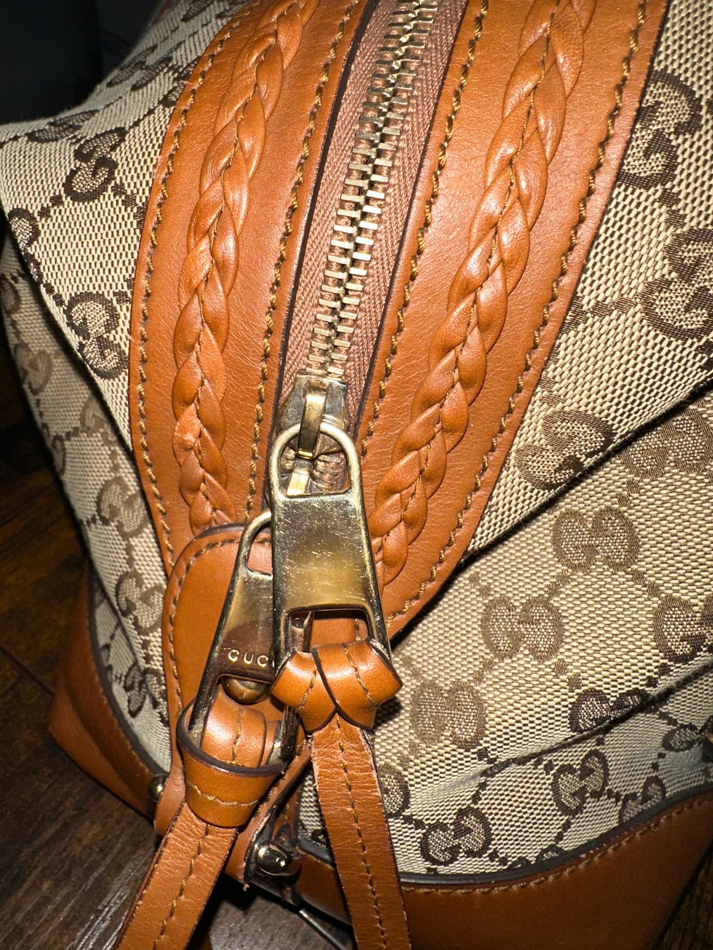 JT020 Preowned Gucci GG Canvas Boston Satchel