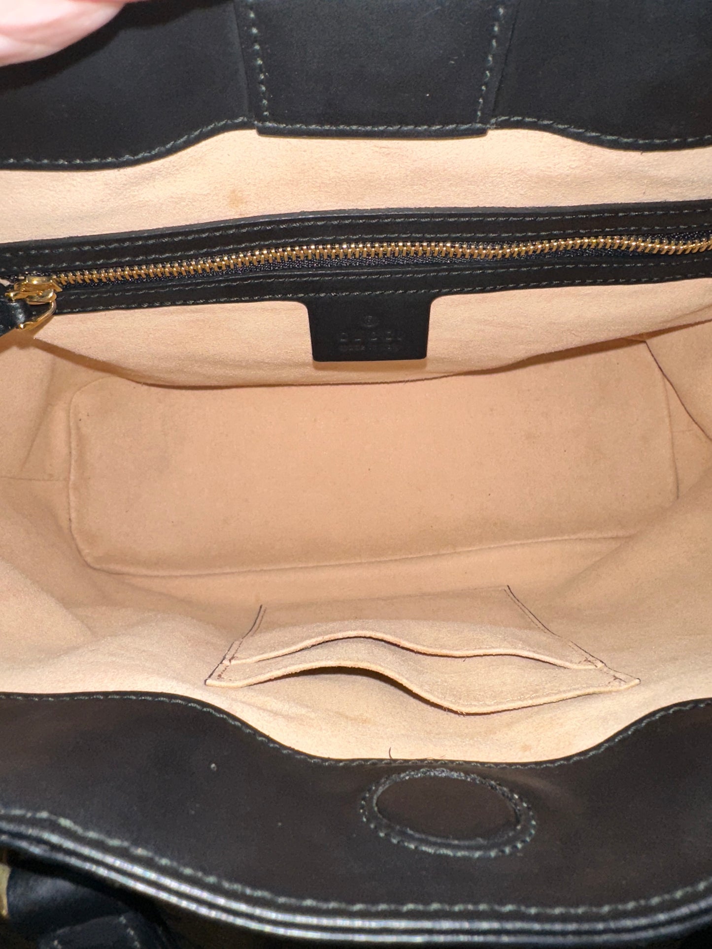 JT015 Preowned Gucci GG Supreme Bee tote with black leather trim and detachable shoulder strap