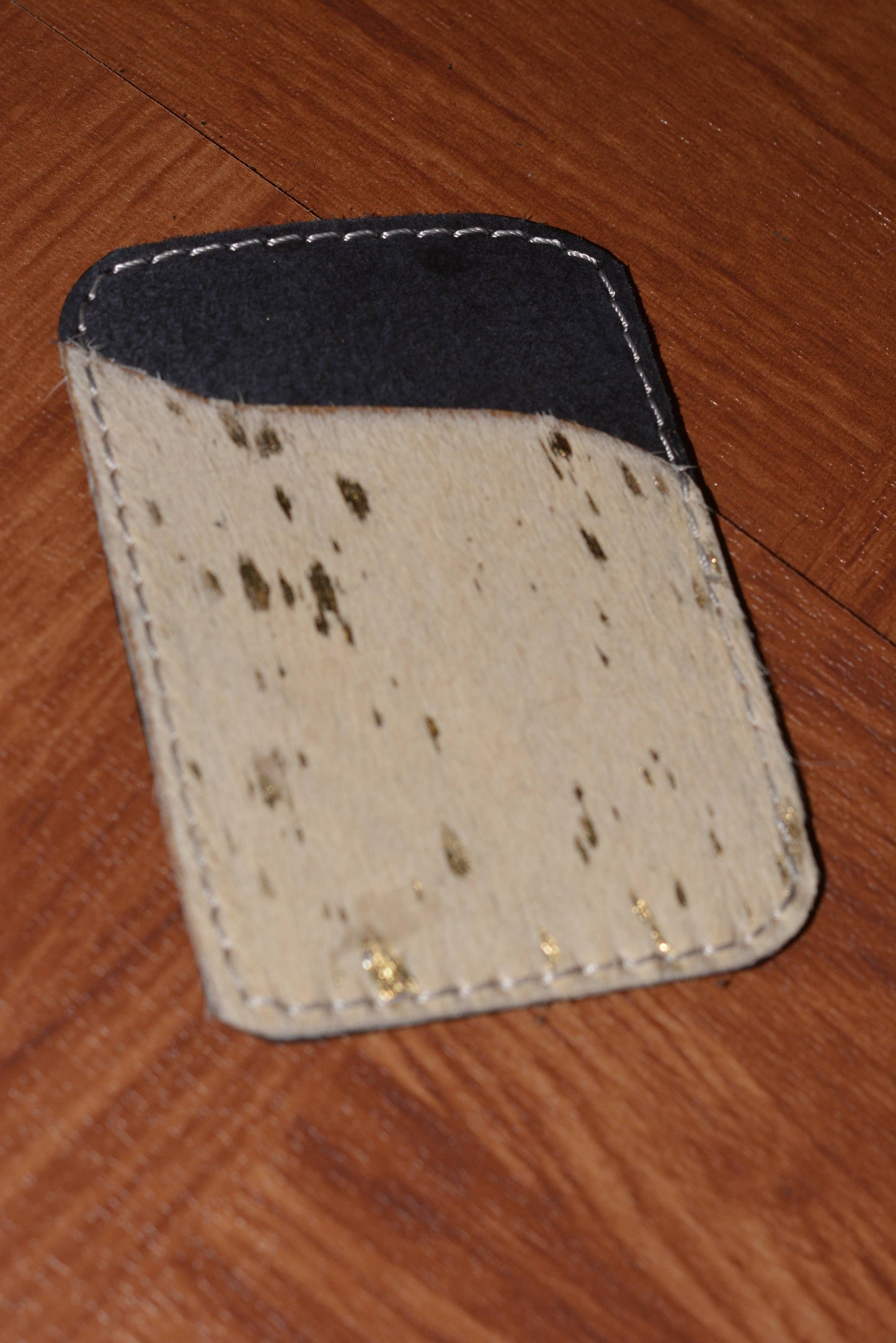 Single card boot wallet