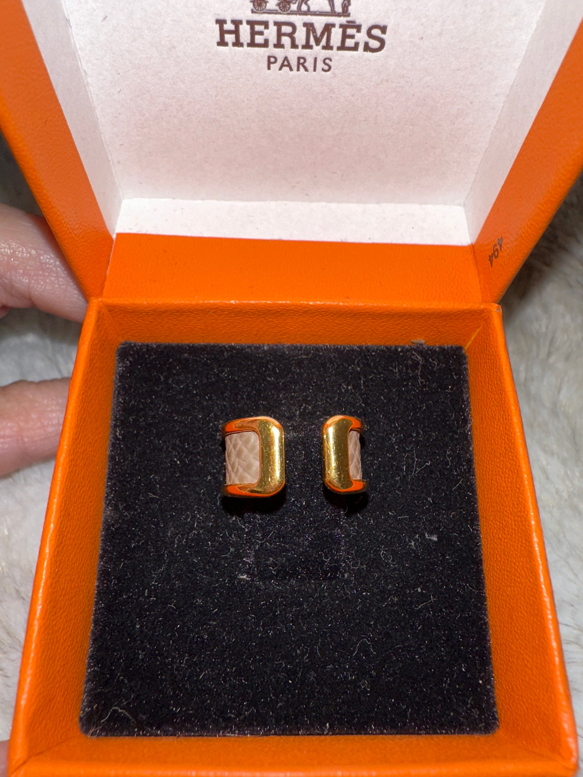 Authentic Pre-Owned Hermès Gold-Plated Ear Cuff with Étoupe Leather Accent