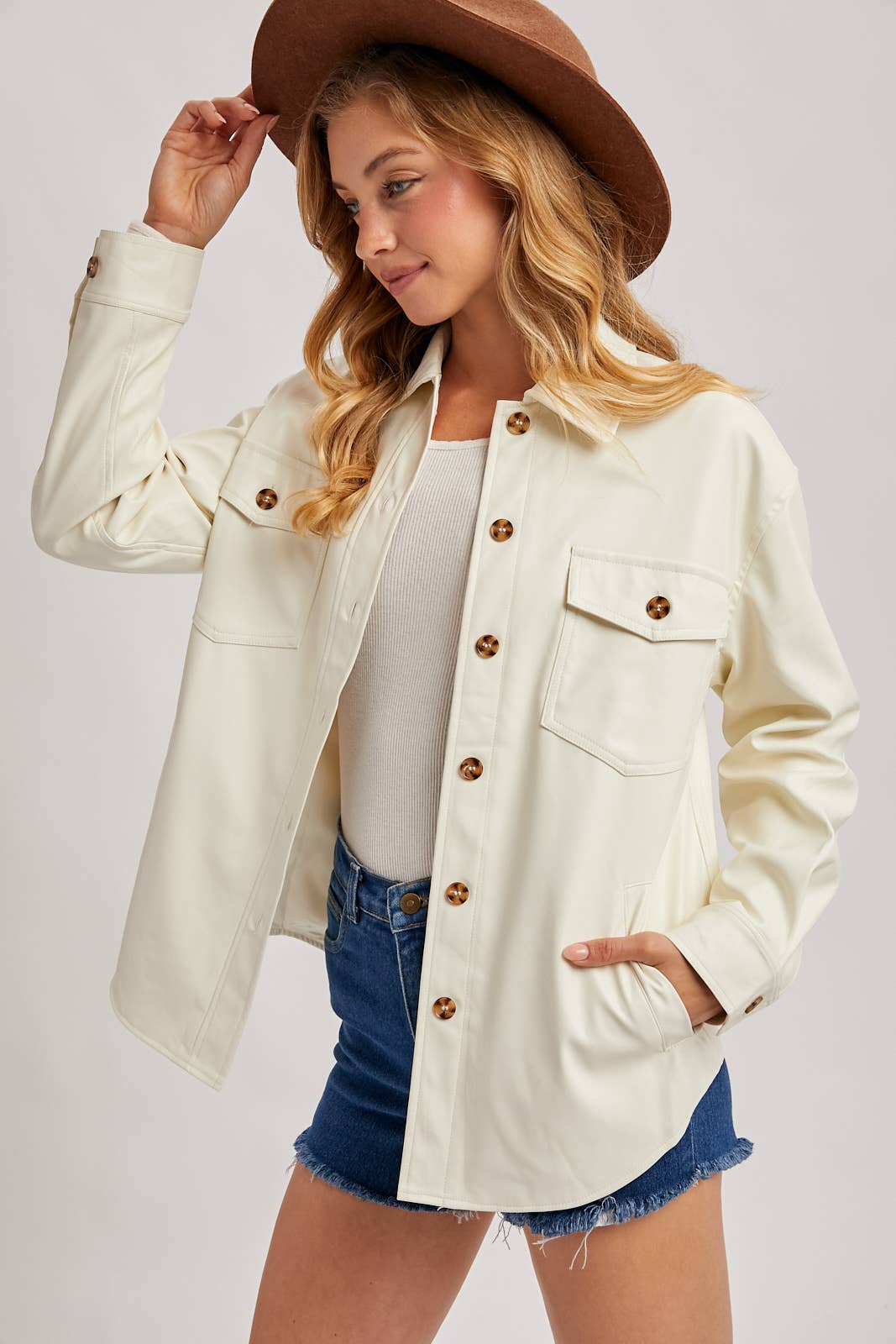 Bluivy - VEGAN LEATHER SHACKET: ECRU