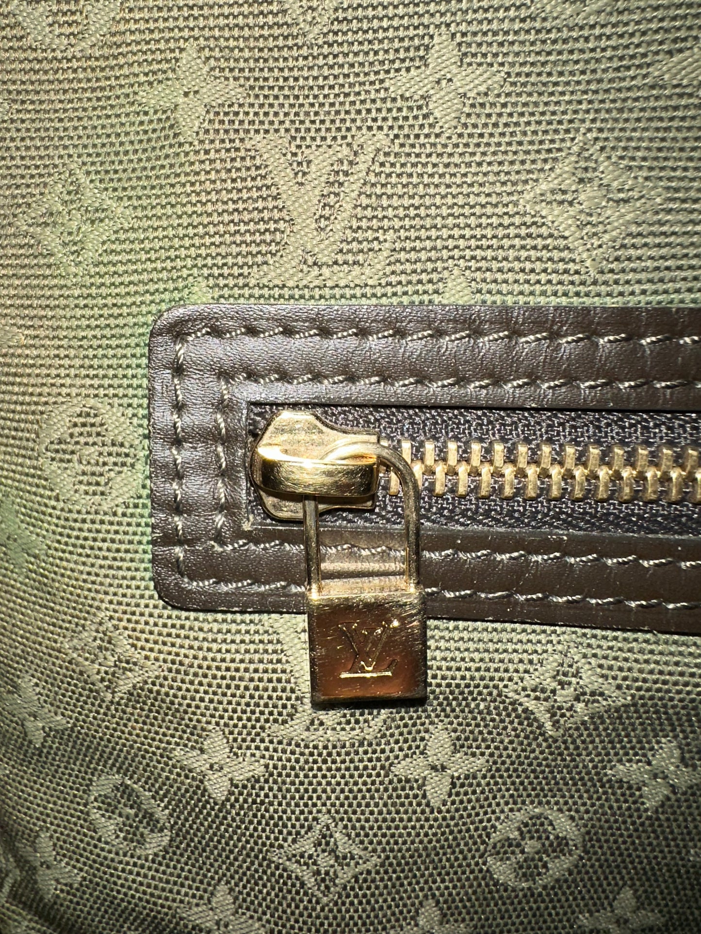 JT019 Preowned Louis Vuitton Mini Lin Tote