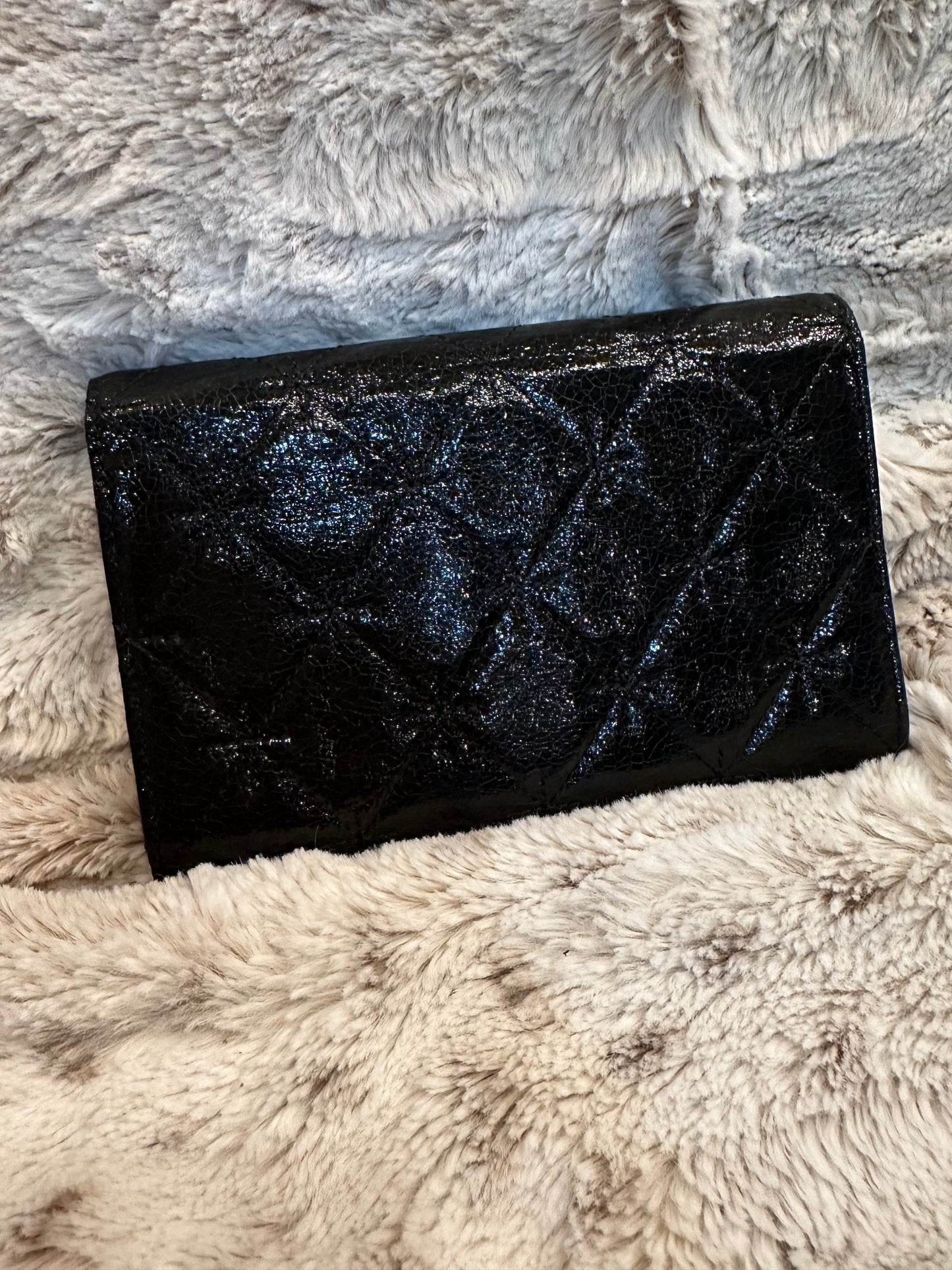 Pre-owned AUTHENTIC Chanel Classic Flap Wallet in black crackled (distressed) leather with silver-tone CC. #18