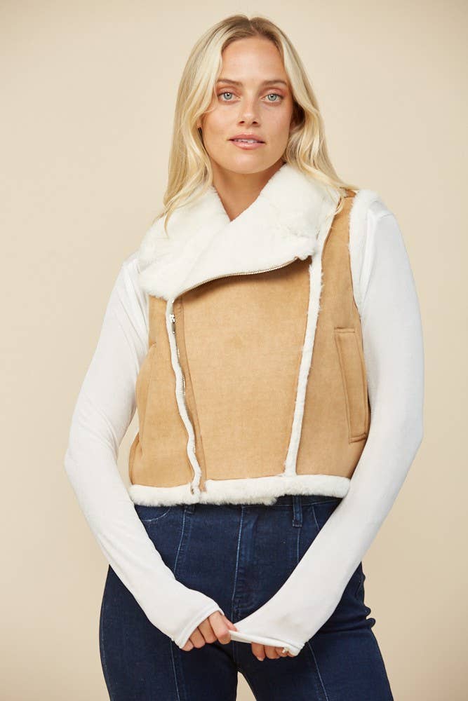 CONTRAST SHEARLING VEST