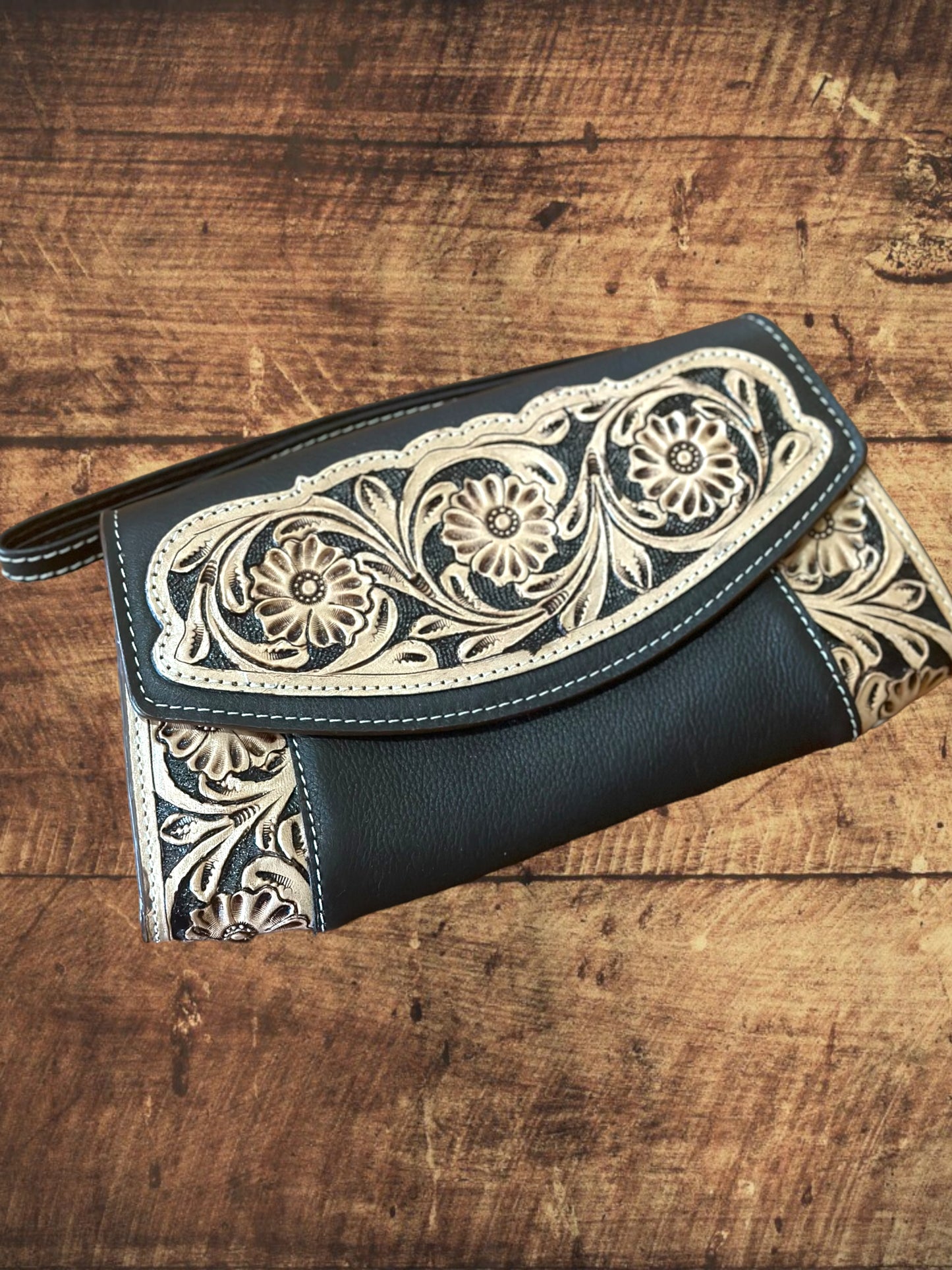 Leather Tooled expandable wristlet clutch