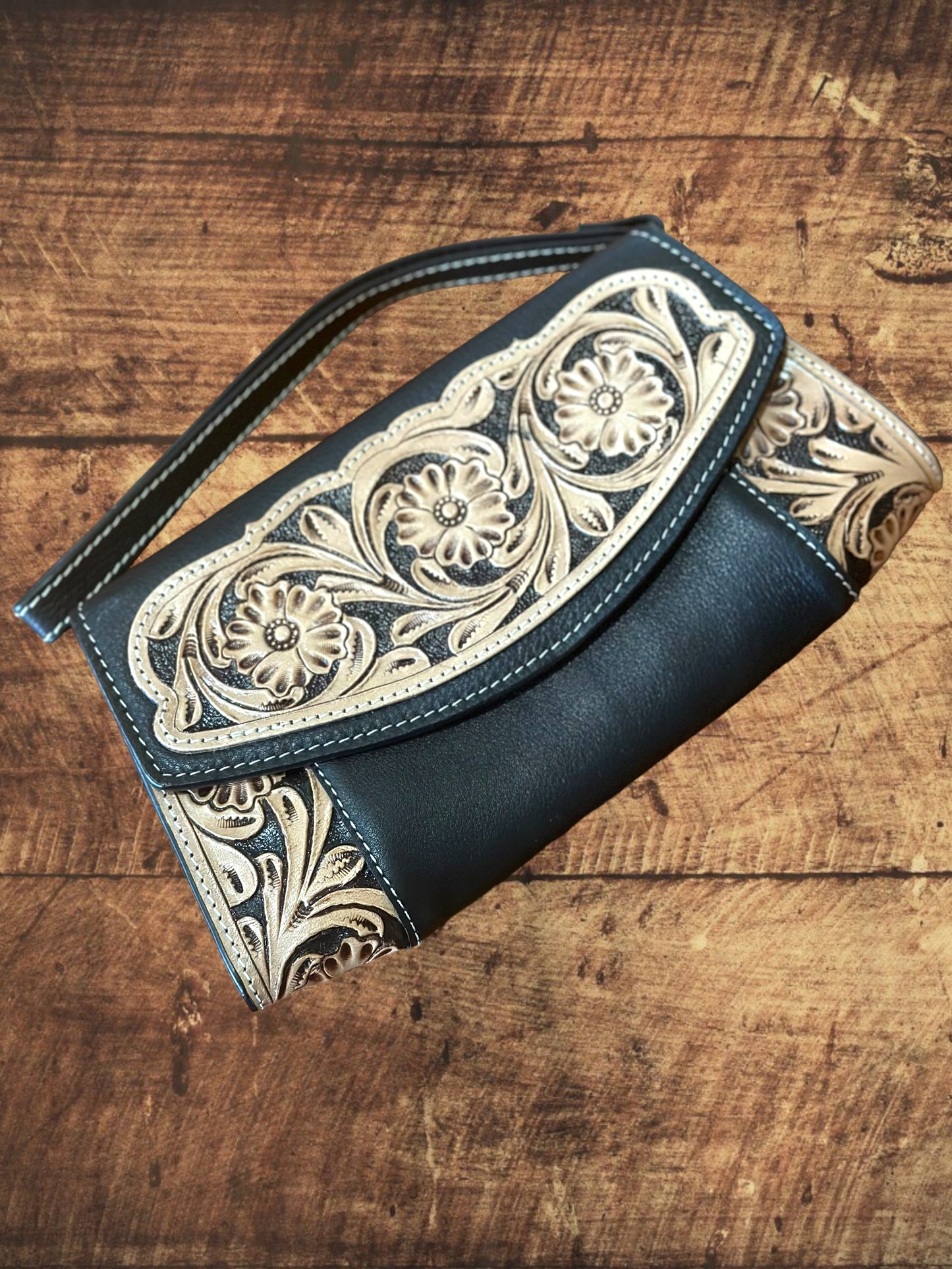 Leather Tooled expandable wristlet clutch