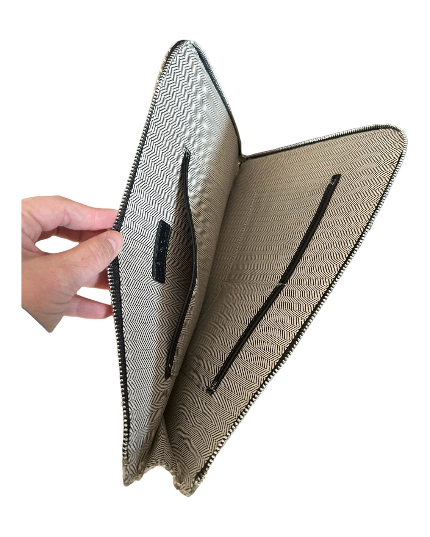 Laptop sleeve